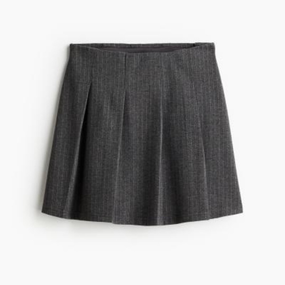 Pleated skirt